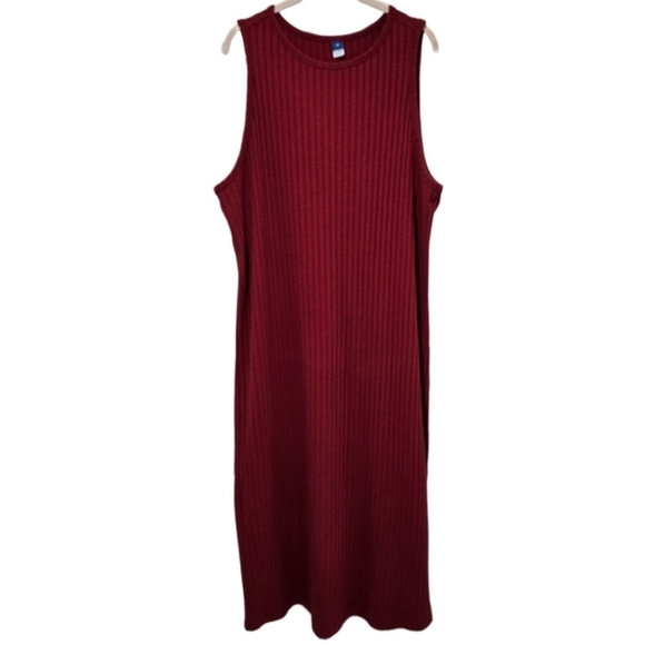 Old Navy Fitted Sleeveless Rib-Knit Midi Dress - Picture 2 of 8